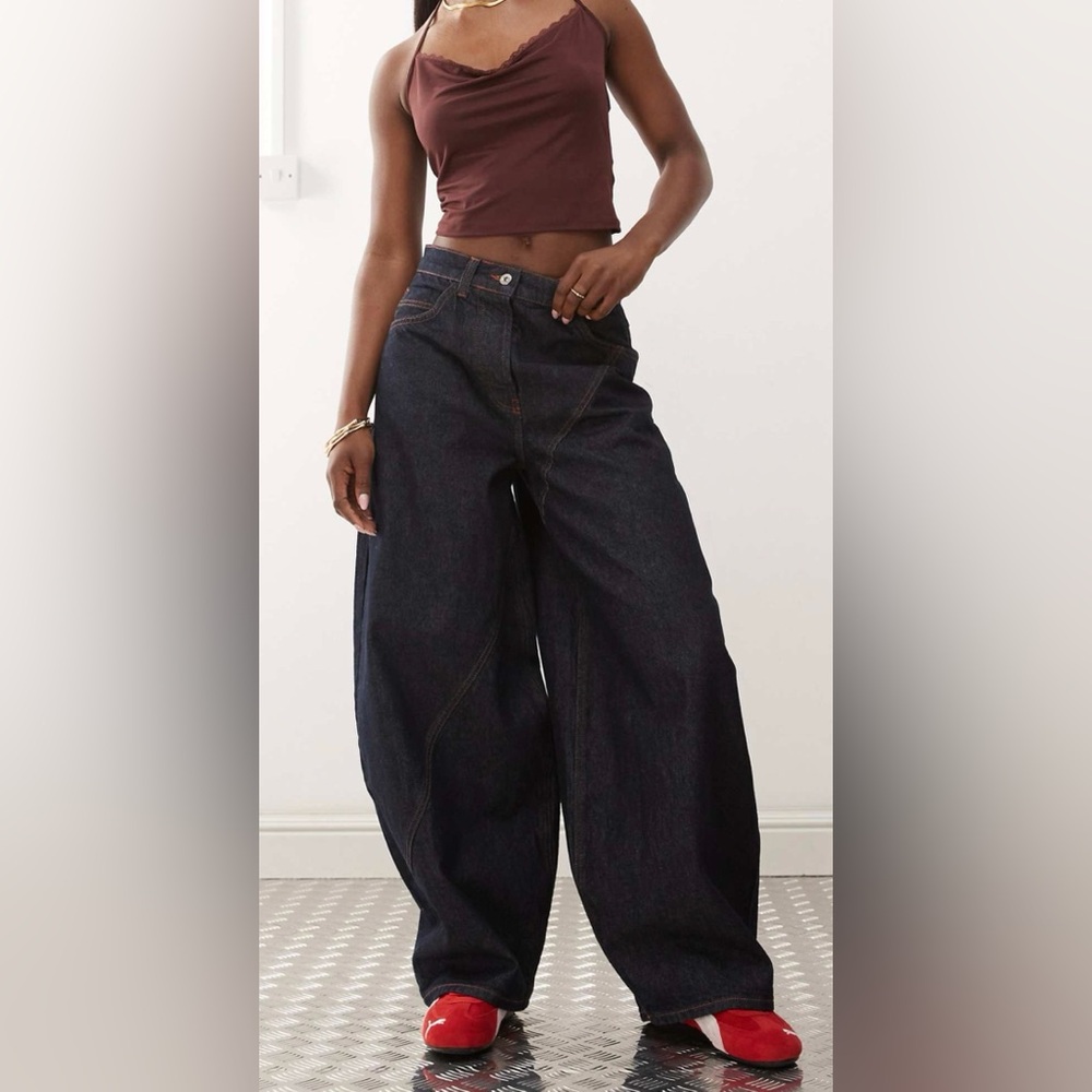 COLLUSION Balloon Low Rise Jeans in Rinse Wash